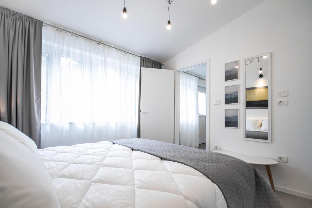 Apartment Denis Rovinj Bagian luar foto
